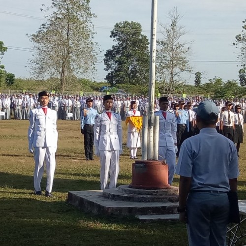 Video Pengibaran Bendera oleh Paskibra SMAGA