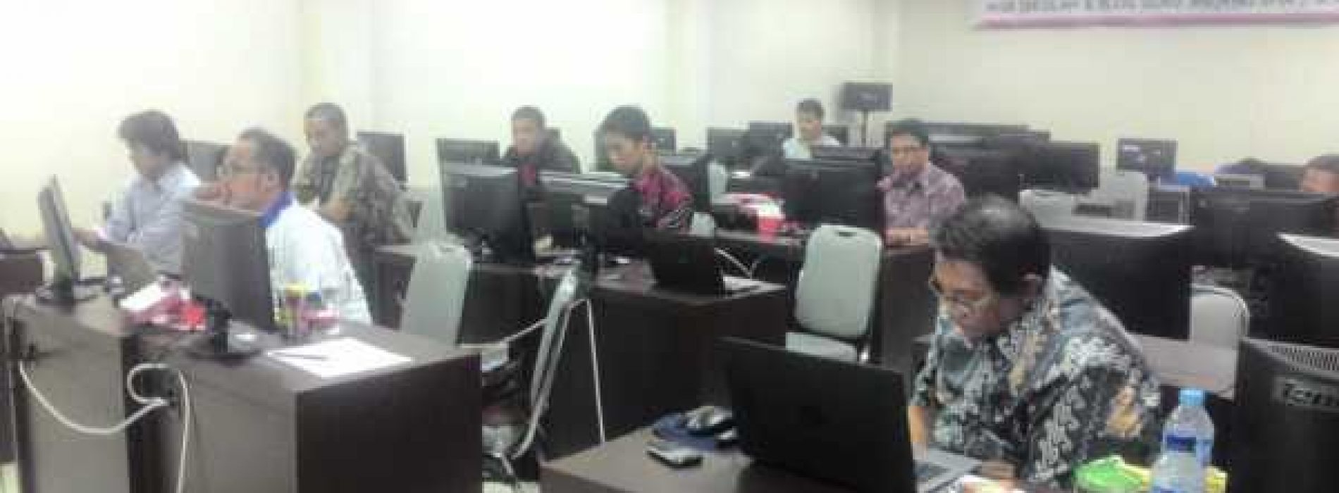 Presentasi Lomba Blog Guru dan Website Sekolah di Gebyar TIK 2016