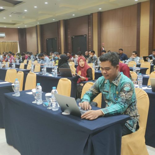Pelatihan Peningkatan Kemampuan Pengolah Data Dapodik oleh Dinas Pendidikan