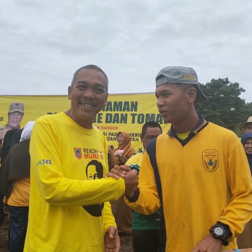 Dukung Gerakan Pengendalian Inflasi, SMAGA Turut Penanaman Bibit Cabe dan Tomat