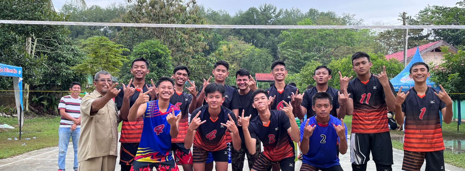 Tim Voli Juara, Kado Istimewa di HUT ke 25 SMAGA Banjarbaru
