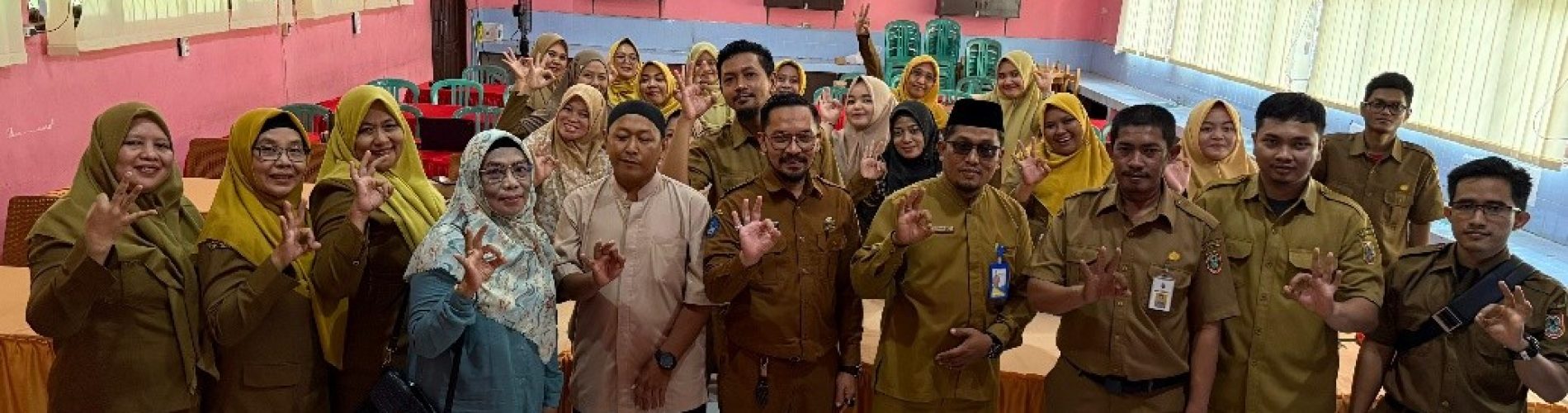 SMA Negeri 3 Banjarbaru Menjadi Tuan Rumah Sosialisasi Penanggulangan Masalah Pendidikan bagi Guru dan Tenaga Kependidikan