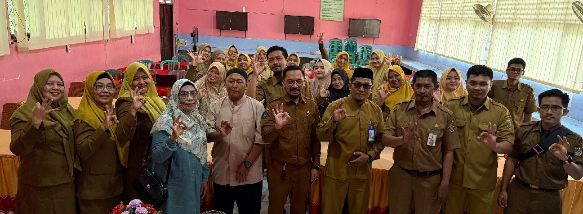 SMA Negeri 3 Banjarbaru Menjadi Tuan Rumah Sosialisasi Penanggulangan Masalah Pendidikan bagi Guru dan Tenaga Kependidikan