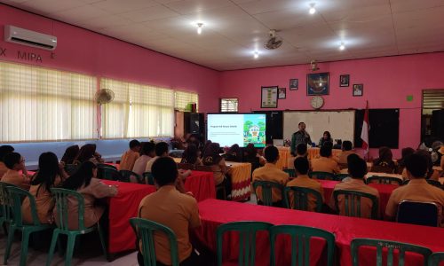 SOSIALISASI ADIWIYATA DI SMAN 3 BANJARBARU: SISWA DILIBATKAN WUJUDKAN SEKOLAH PEDULI LINGKUNGAN