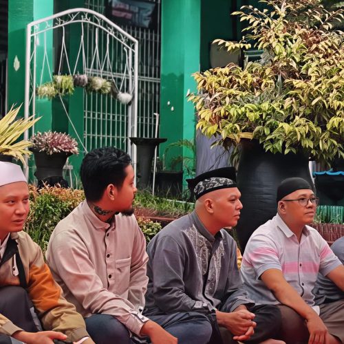 “Kebersamaan dalam Berkah Ramadan: Buka Puasa Bersama Keluarga Besar SMA Negeri 3 Banjarbaru”