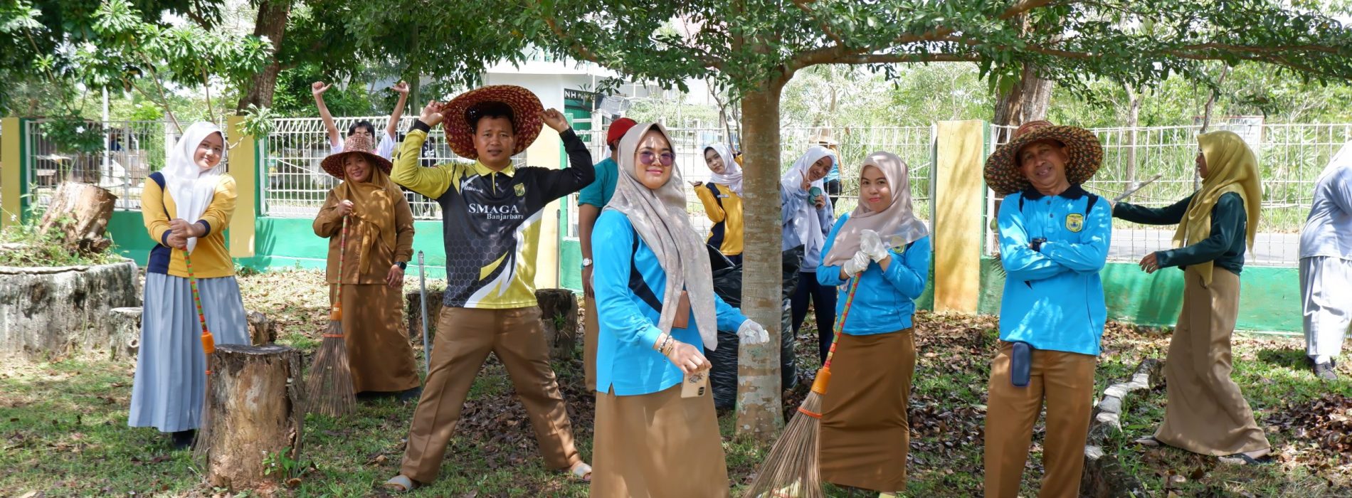 “Semangat Kebersamaan, SMAN 3 Banjarbaru Gelar Senam Sehat dan Gotong Royong”